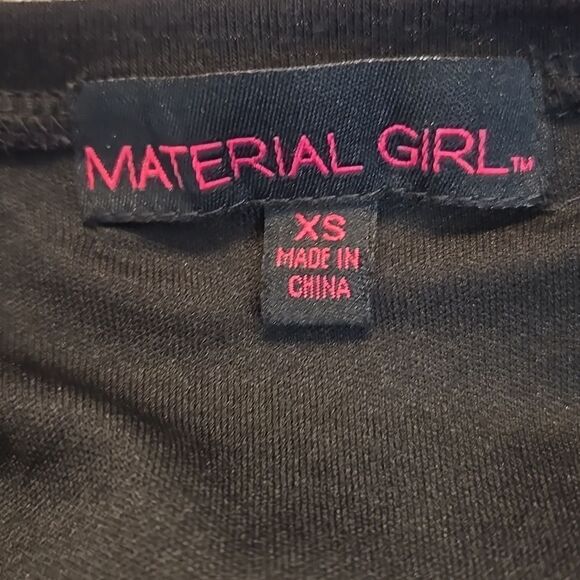 Material Girl Black Sequin Crop Blouse - Picture 6 of 8